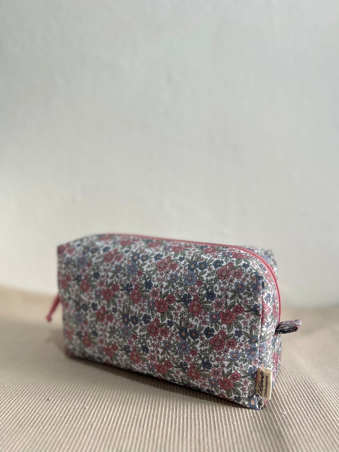 Neceser impermeable flor Esther
