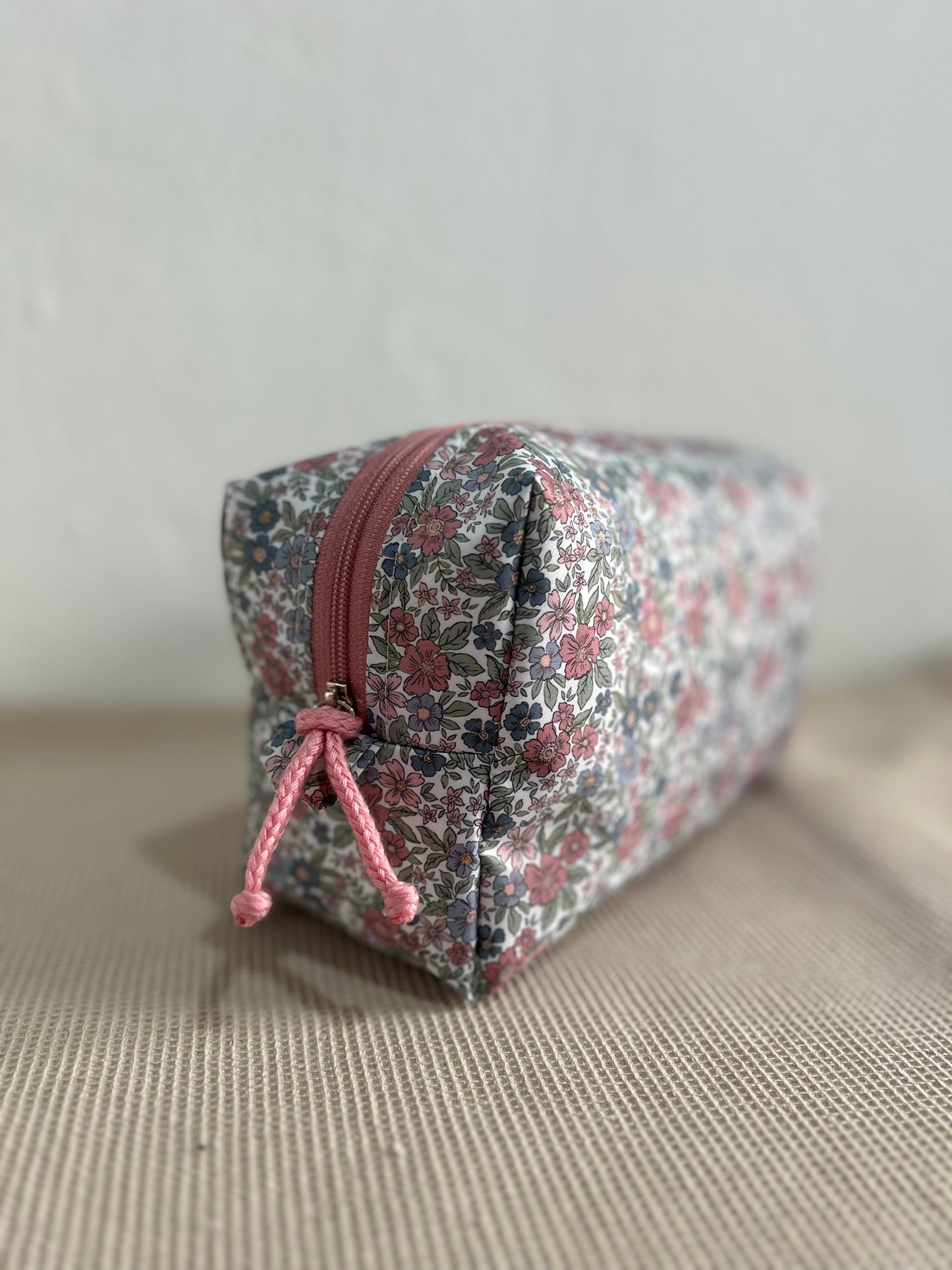 Neceser impermeable flor Esther