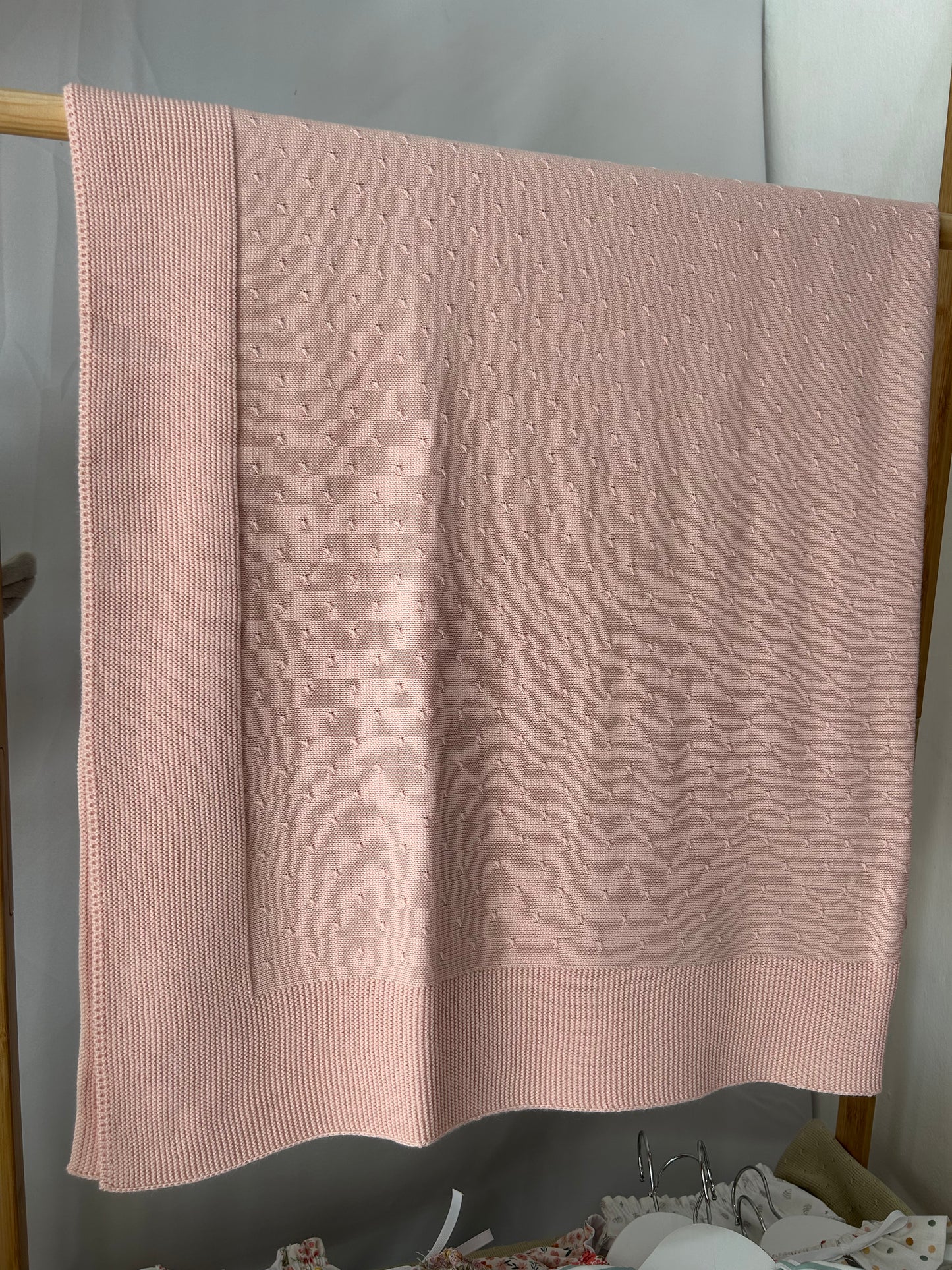 Toca hilo rosa claro
