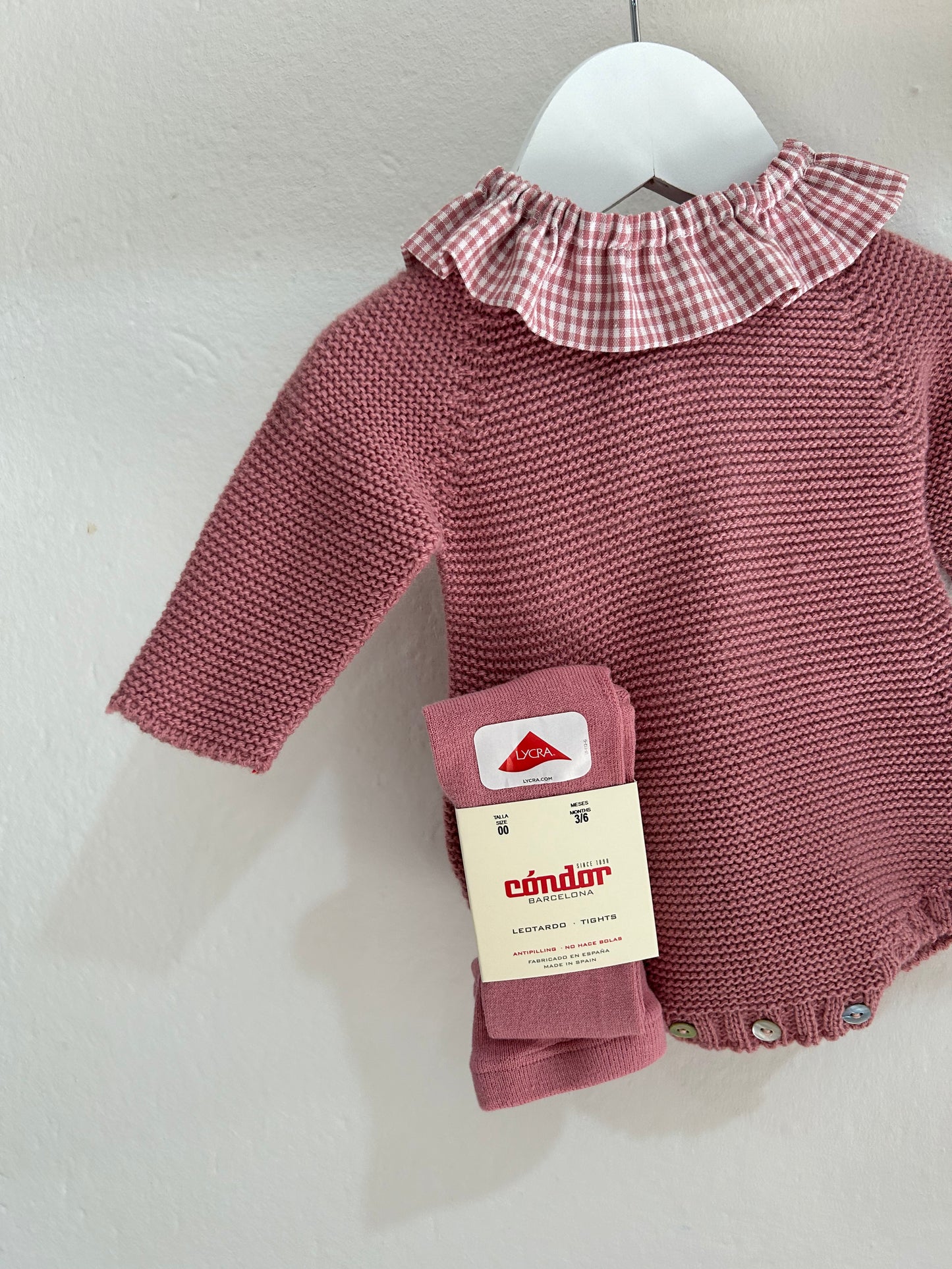 Cuello cuadros rosas