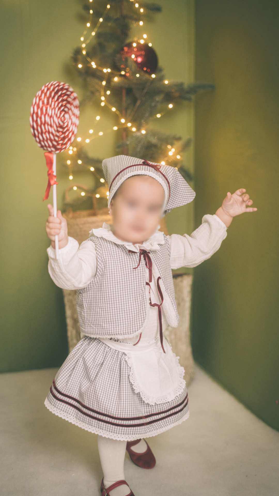 Traje pastorcilla vichy gris