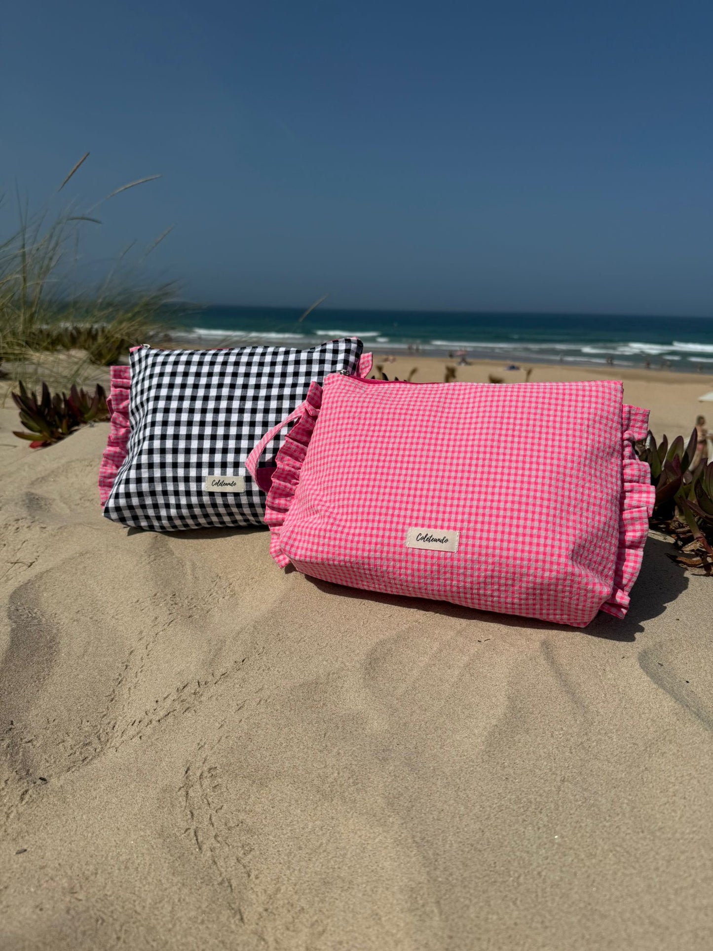 Neceser volante vichy negro y rosa fluor