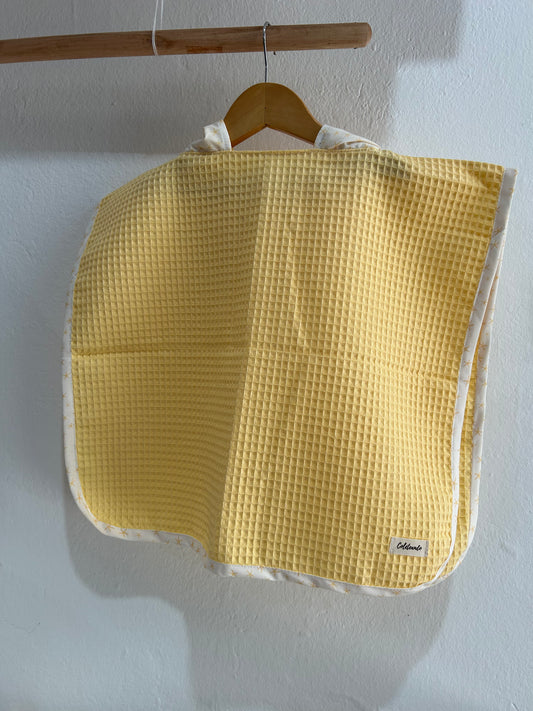 Poncho estrellas amarillas