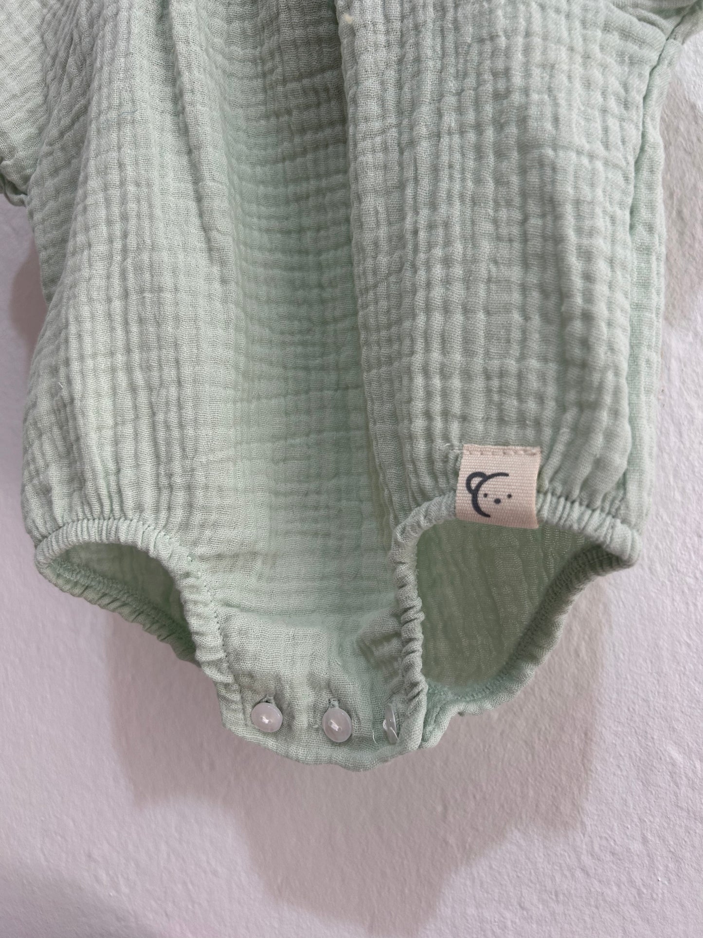Pelele bambula fruncido menta