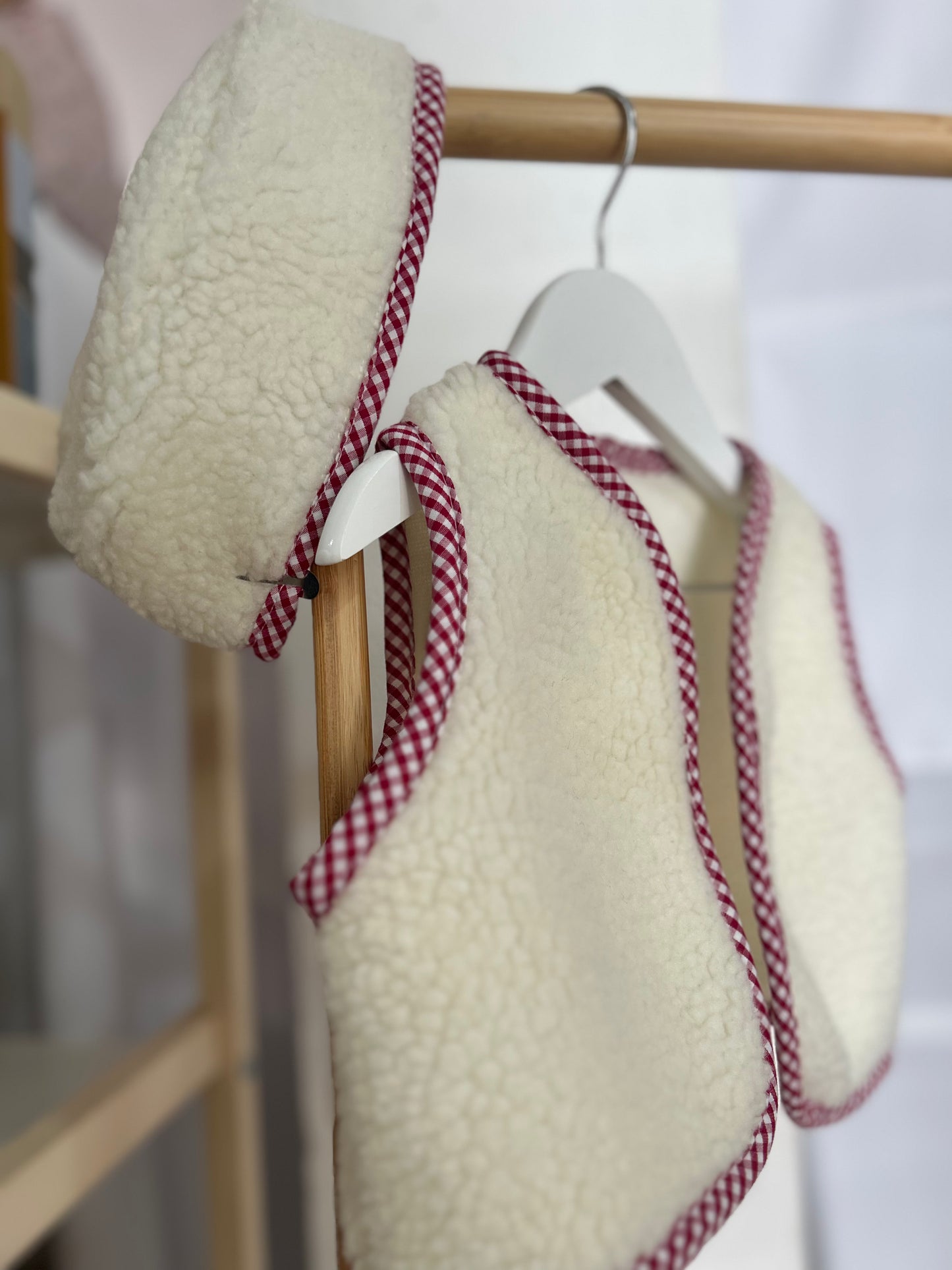 Traje pastorcillo vichy rojo