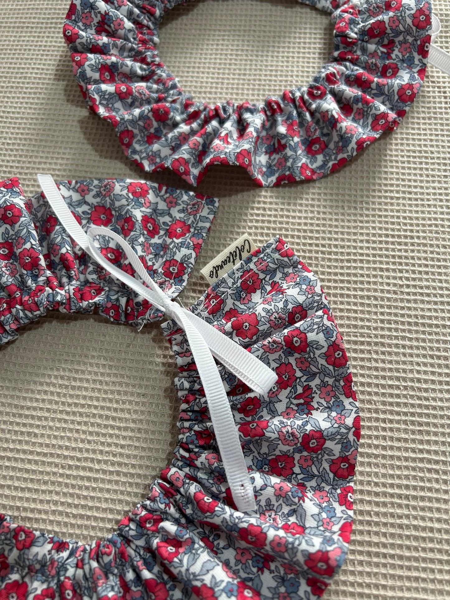 Cuello flor Carmela