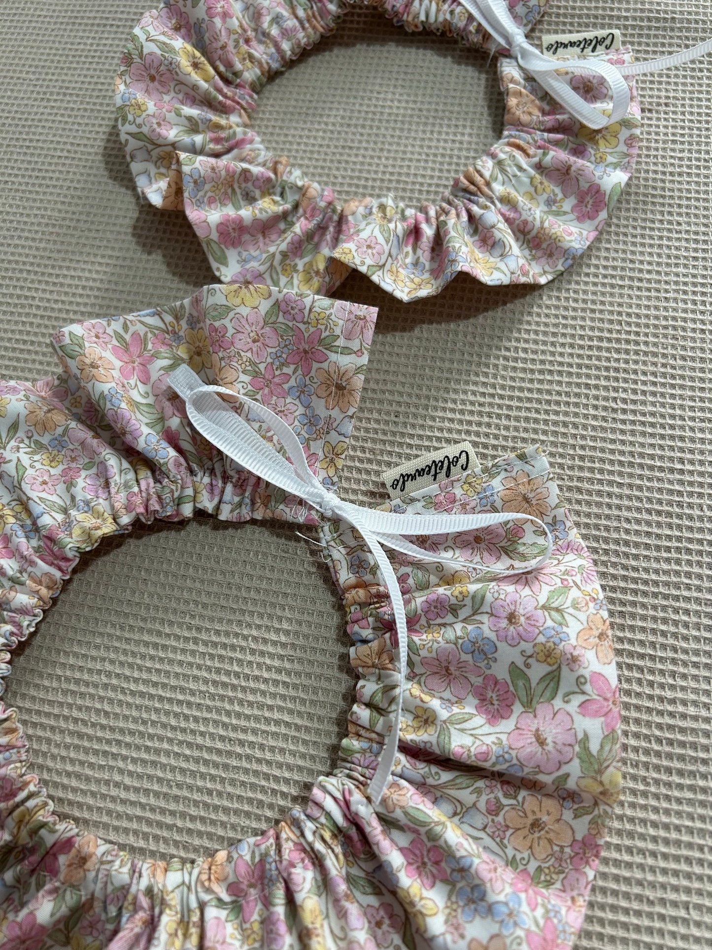 Cuello flor Martina