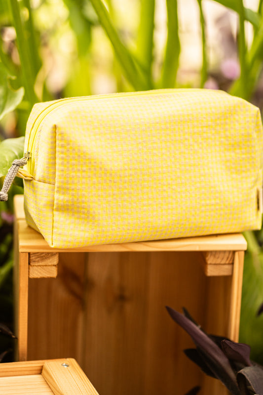 Neceser amarillo fluor